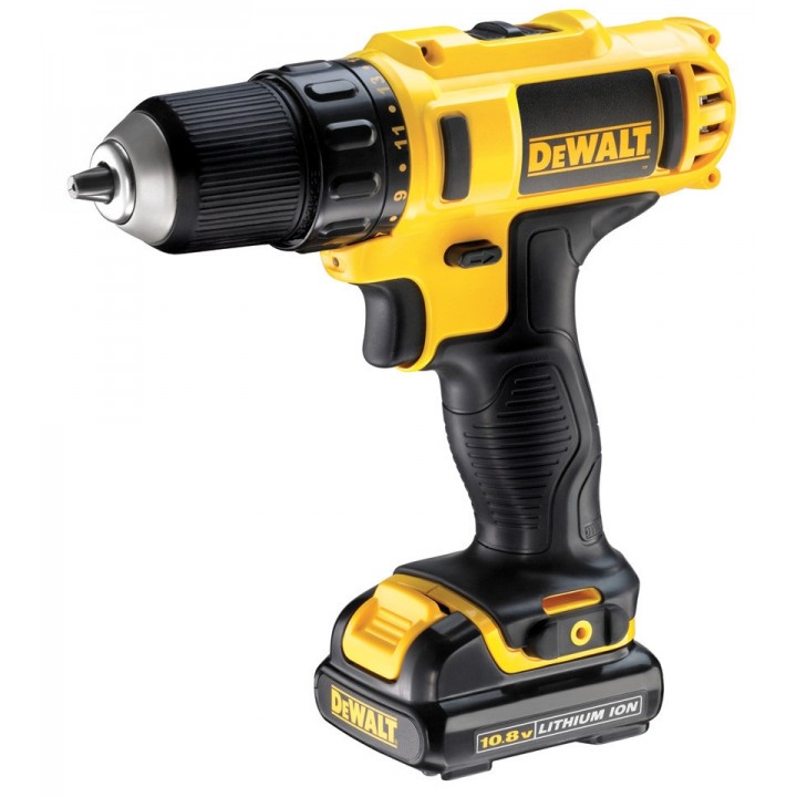 Шуруповерт DeWalt DCD710S2