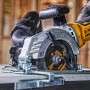 Fierăstrău circular DeWalt DCS571NT