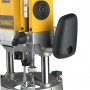 Maşina de frezat DeWalt DW625E